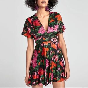 Zara Dress S Floral Print Mini Deep V Neck Short Sleeve Fit Flare Black Pink Red